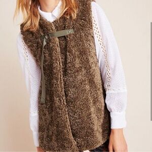 Anthropologie Akemi+Kin Alonna Teddy Vest